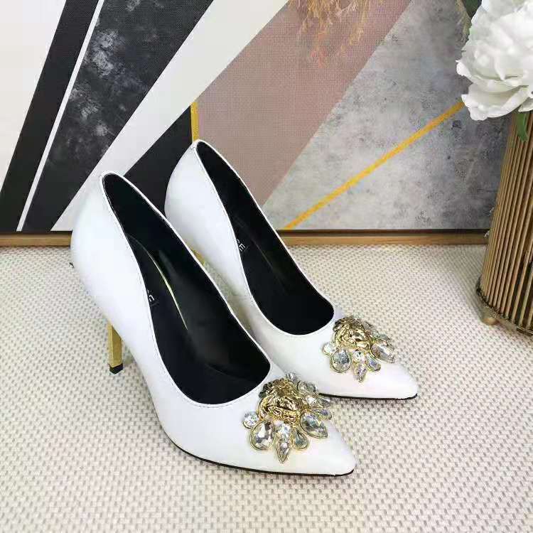 versace palazzo pumps