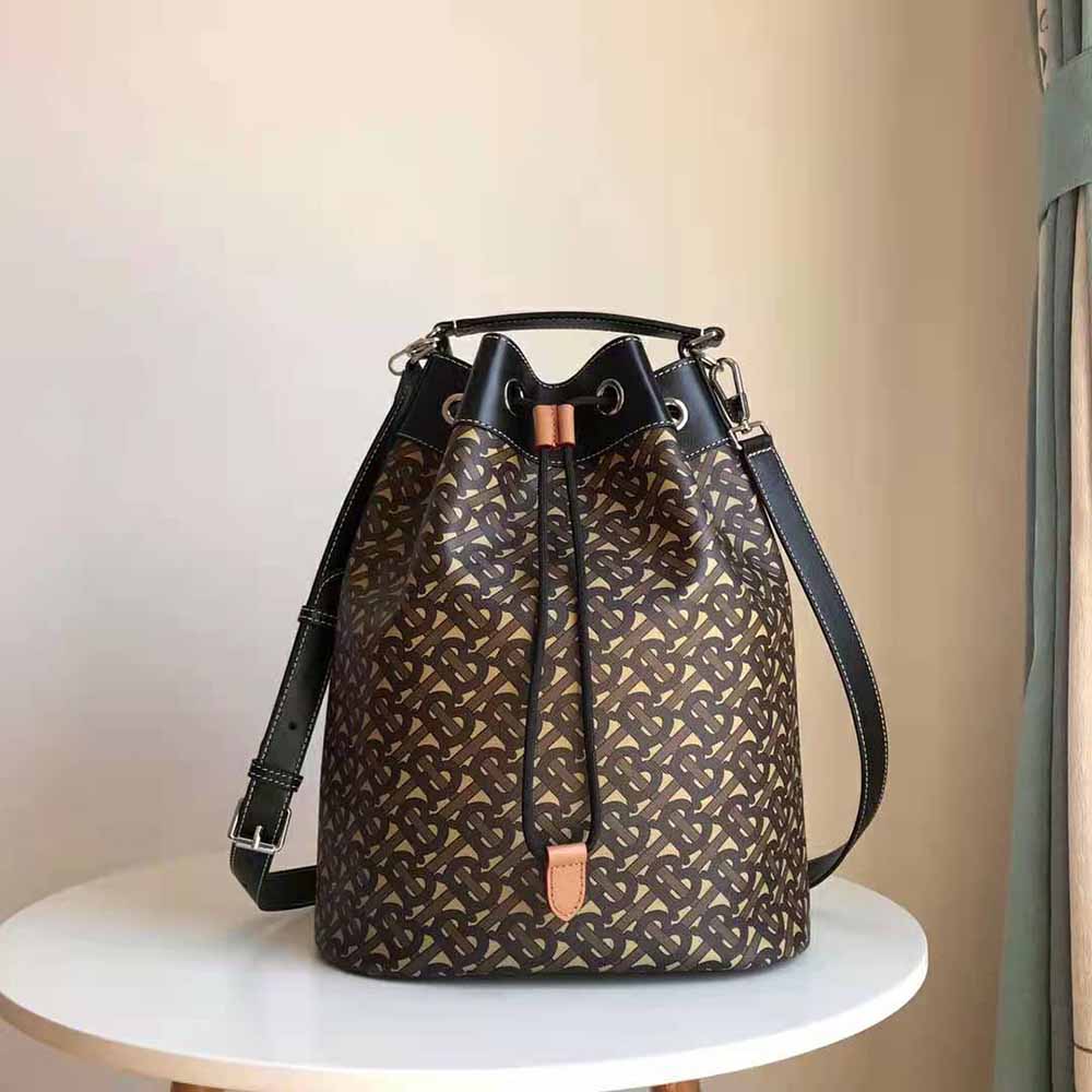 burberry man purse