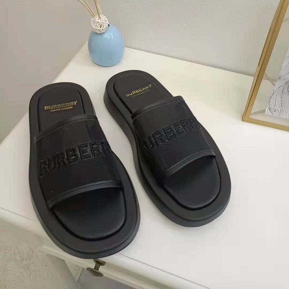 embroidered logo mesh and leather slides