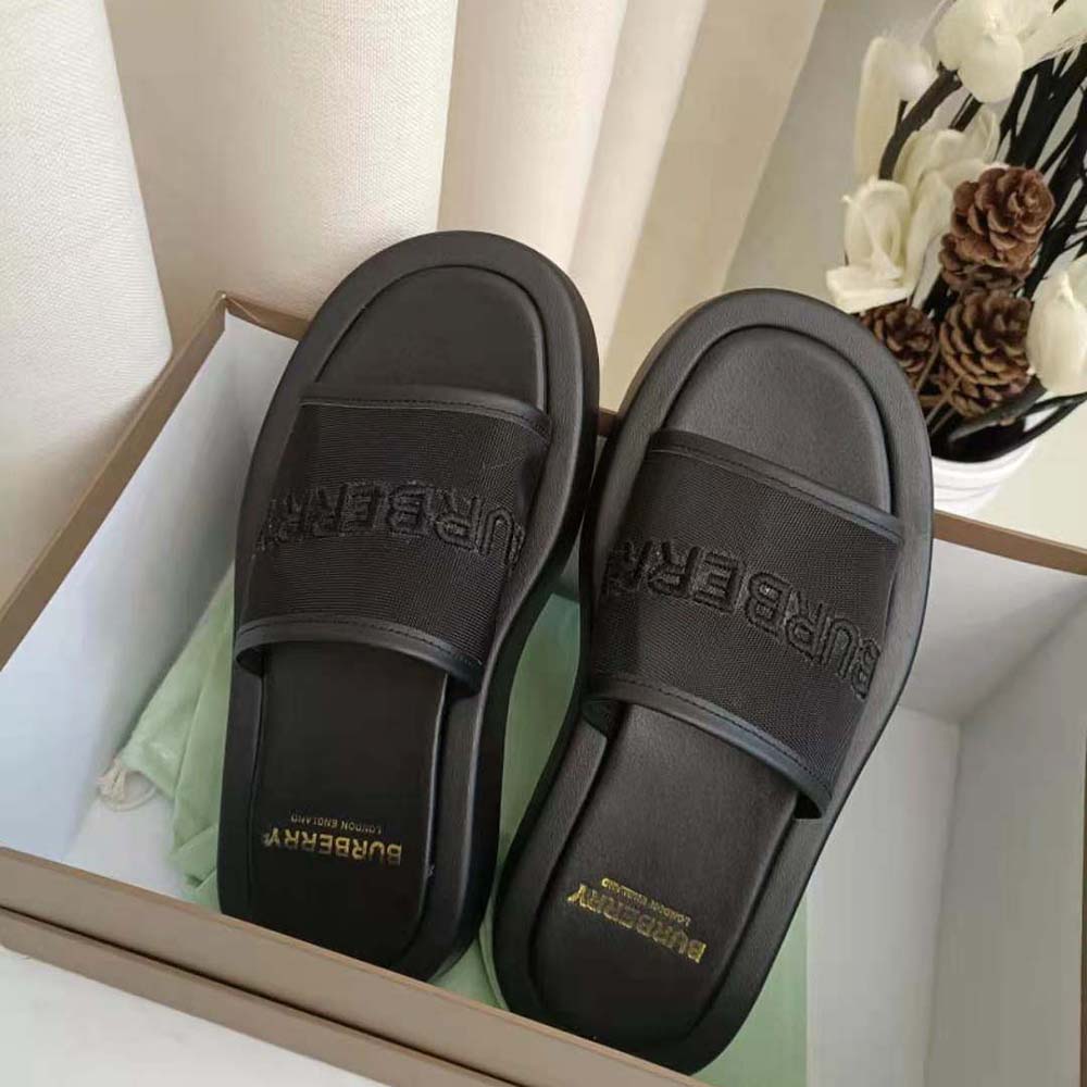 embroidered logo mesh and leather slides