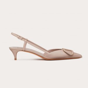 vlogo signature calfskin slingback pump