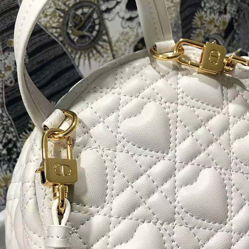 dioramour backpack