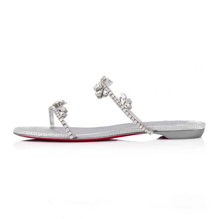 Christian Louboutin Women Just Queenie Mule Shows off a Minimalist Style