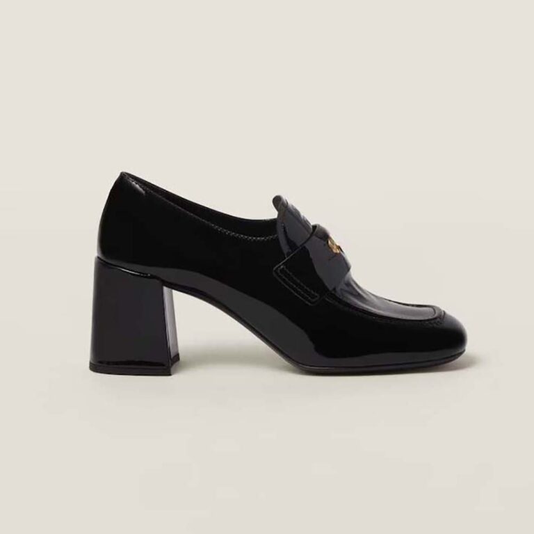 Miu Miu Women Patent Leather Loafers with Embossed Logo on the Tongue-Black