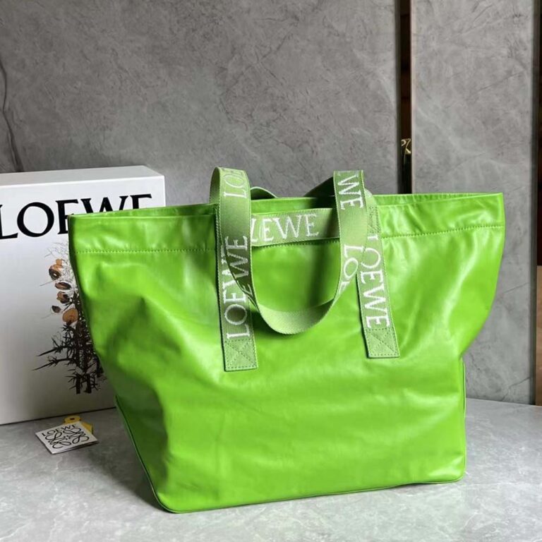 Loewe Unisex Fold Shopper in Paper Calfskin-Green B507X23X01