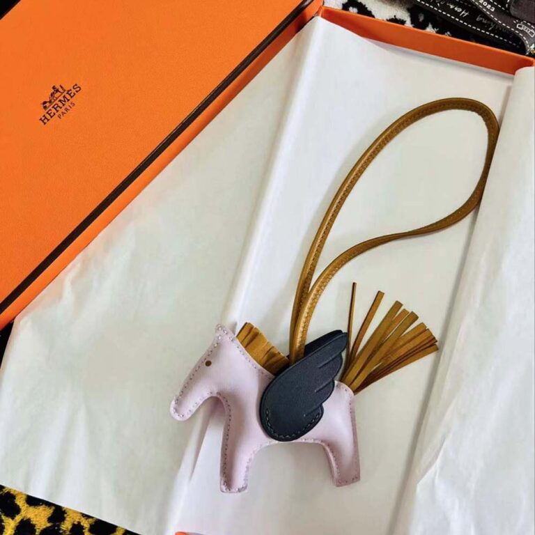 Hermes Unisex Rodeo Pegase MM Charm-Pink