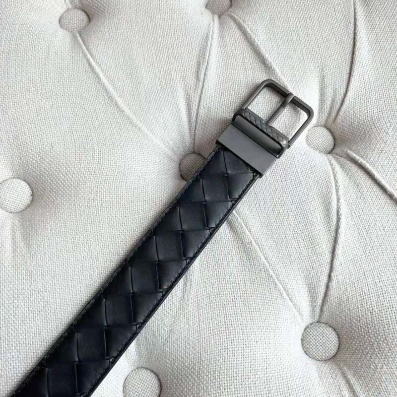 Bottega Veneta Men Intrecciato Belt in a Blown-up Intreccio Weave-Black