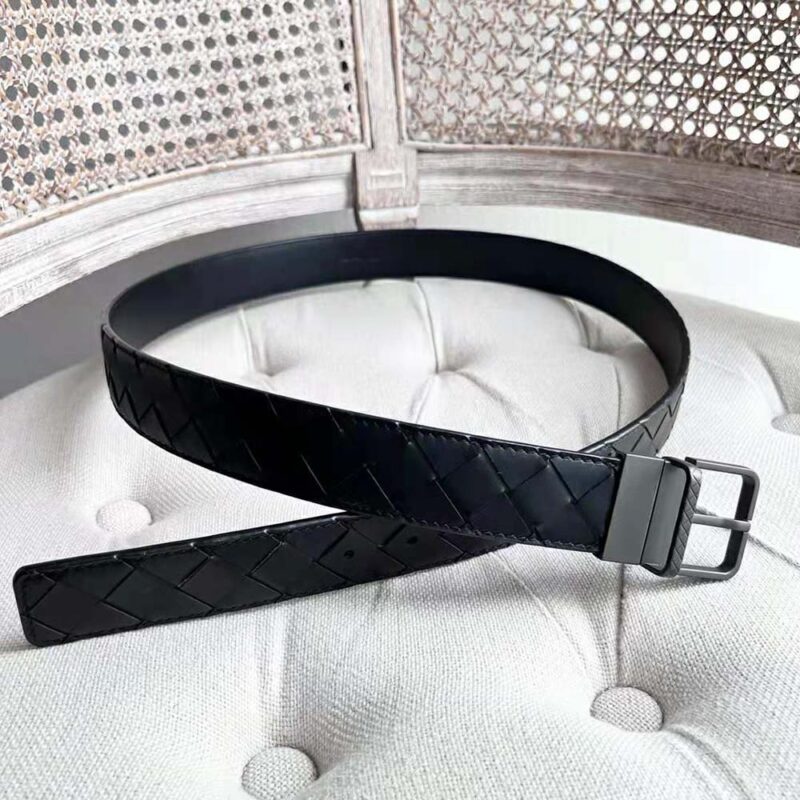 Bottega Veneta Men Intrecciato Belt in a Blown-up Intreccio Weave-Black