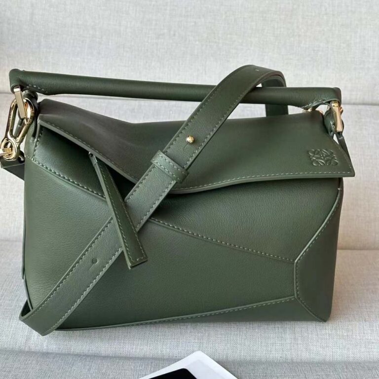 Loewe Unisex Small Puzzle Bag in Classic Calfskin-Green