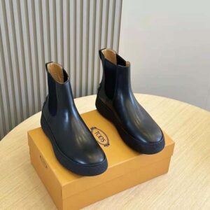 Tod's Men W. G. Chelsea Boots in Leather-Black XXM09J00P20D90B999