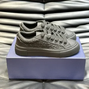 Dior Men B33 Sneaker Black Grained Calfskin and Black Dior Gravity Leather