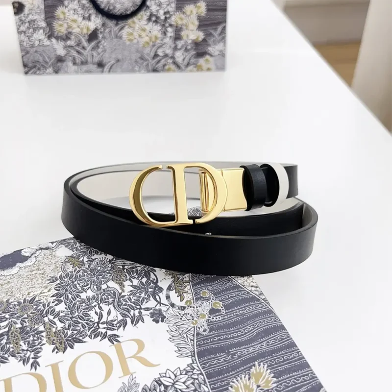Dior Women 30 Montaigne Reversible Belt Black and Latte Smooth Calfskin 20 MMDior Women 30 Montaigne Reversible Belt Black and Latte Smooth Calfskin 20 MM