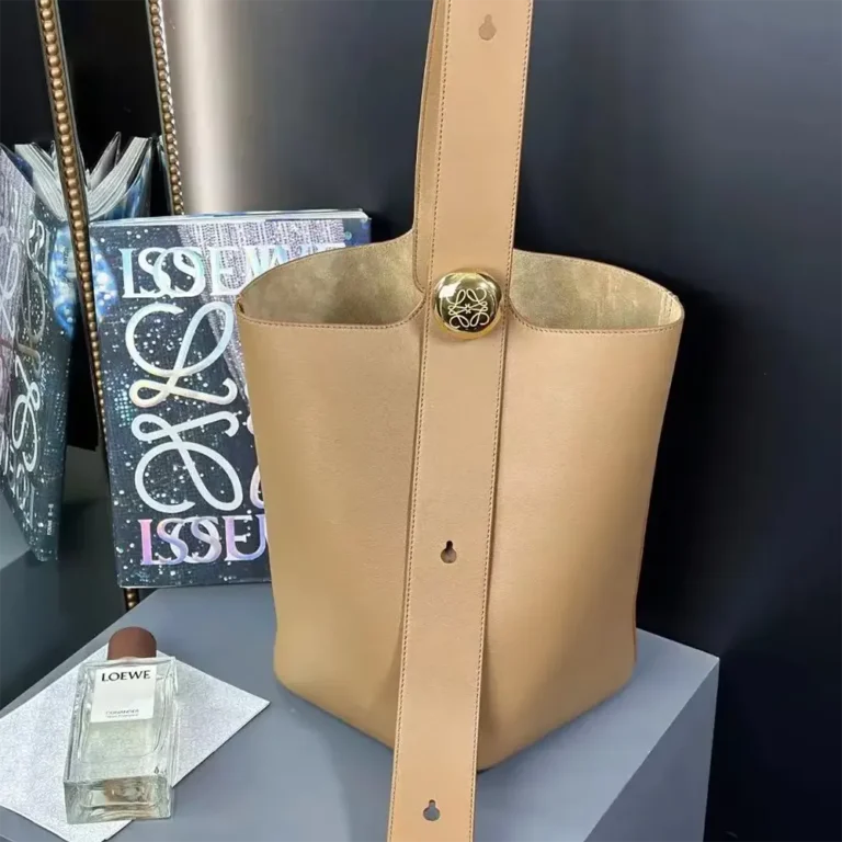 Loewe Unisex Medium Pebble Bucket Bag in Mellow Calfskin-Brown AANBBBWX01