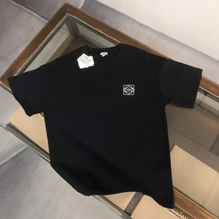 Loewe Women Regular Fit T-shirt in Cotton-Black H526Y22X75