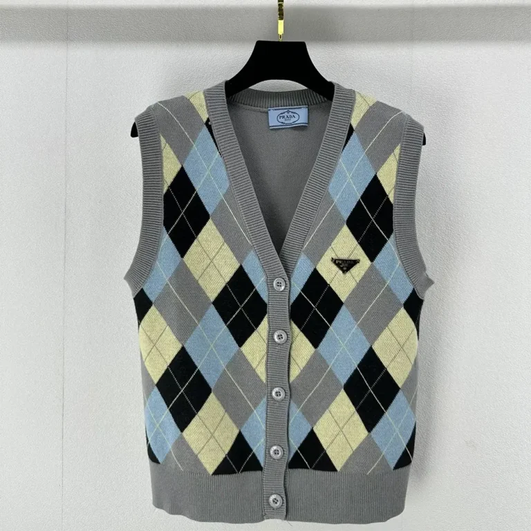 Prada Women Wool vest with an Argyle pattern
