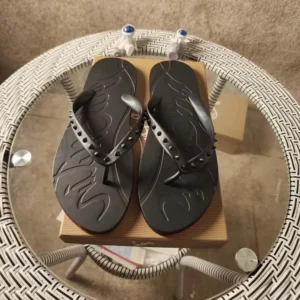 Christian Louboutin Men Loubi Donna Spike Red Sole Flip Flops-Black