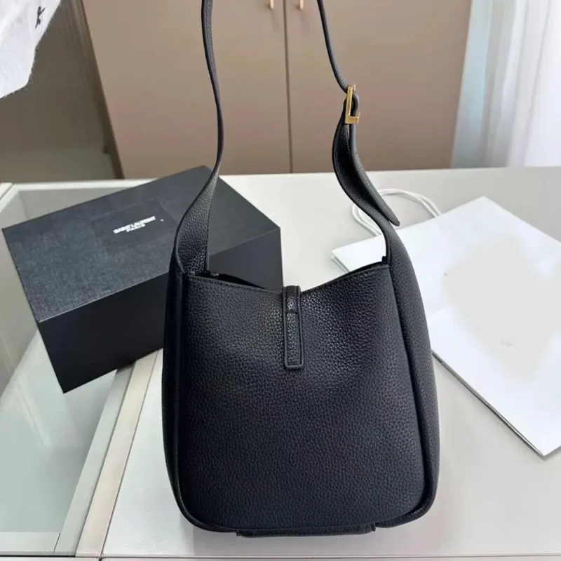 Saint Laurent YSL Women Le 5 à 7 Supple Baby in Grained Leather 809461AADUU1000