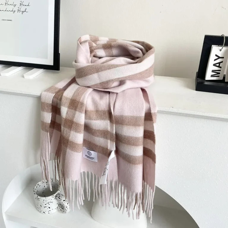 Burberry Unisex Check Cashmere Scarf-Pink 80497111