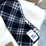 Burberry Unisex Check Wool Scarf-Black 80792461