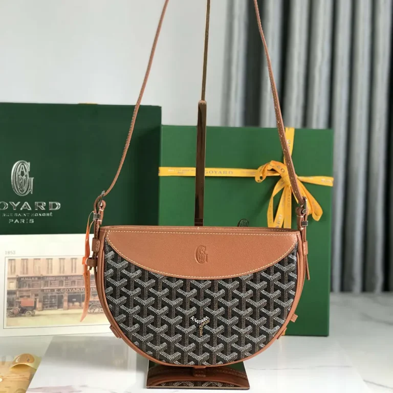 Goyard Unisex Hirondelle Bag-Tan HIRONDPMLTY01CL03P