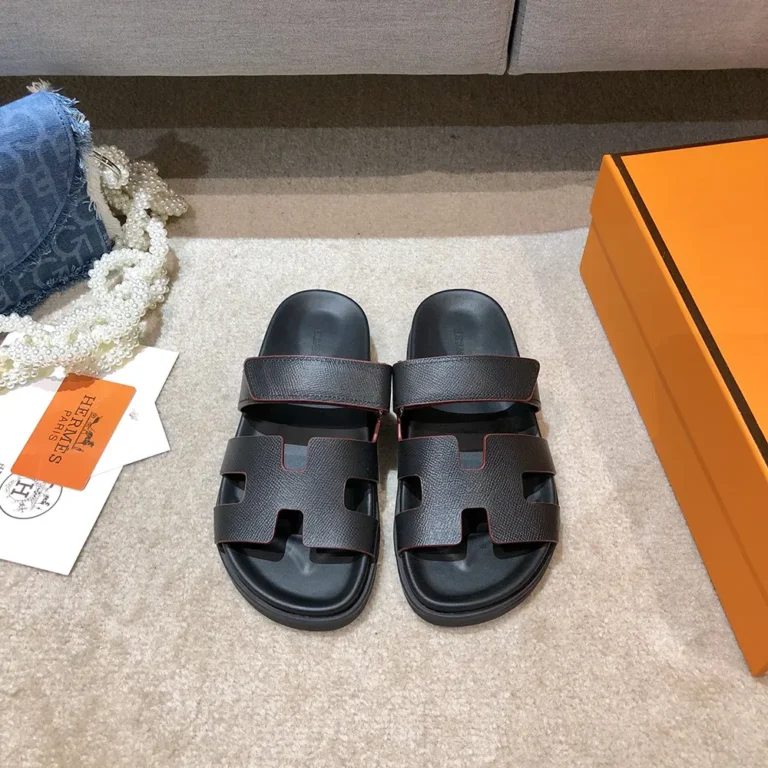 Hermes Unisex Chypre Sandal-Black H222100Zv02360