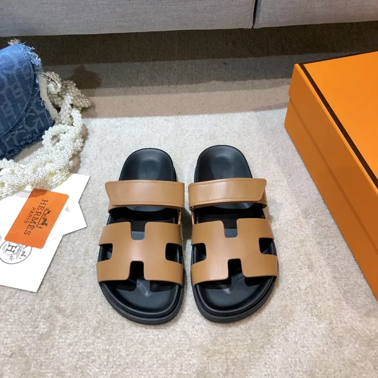 Hermes Unisex Chypre Sandal-Brown H222299ZvA3360