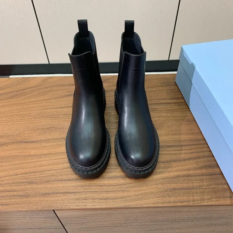 Prada Men Leather Chelsea Boots-Black 1T744N