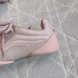 Alexander Mcqueen Unisex Crackled Leather Flexion Sneaker in Pink