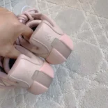 Alexander Mcqueen Unisex Crackled Leather Flexion Sneaker in Pink