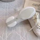 Alexander Mcqueen Unisex Flexion Sneaker in Off White