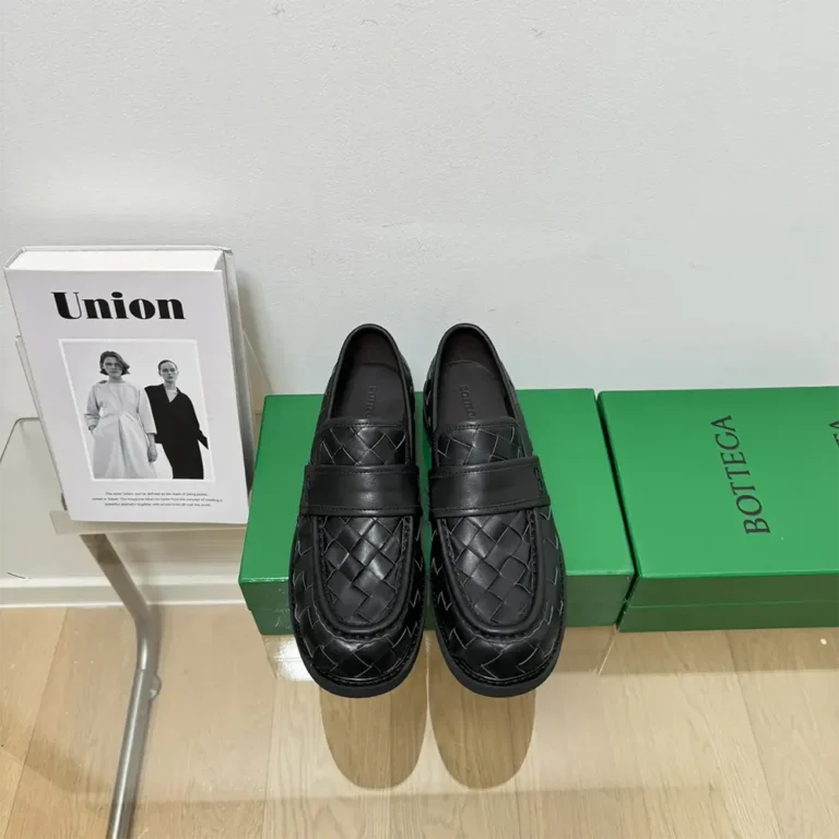 Bottega Veneta Unisex Haddock Loafer-Black 796711V2WT21000