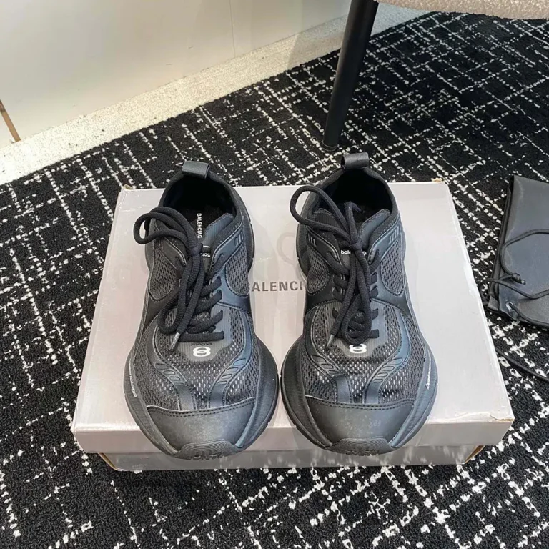 Balenciaga Unisex Circuit Sneaker in Black Polyester 688752W3RC16090