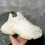 Balenciaga Unisex Triple S Sneaker in Beige 524039W2BN19700