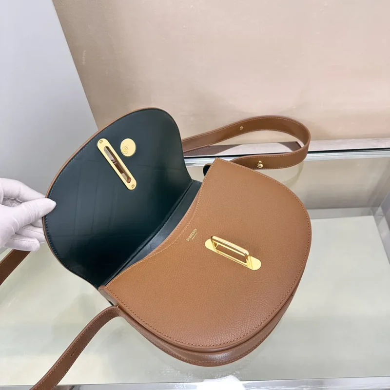 Burberry Women Medium Rocking Horse Bag 80955111
