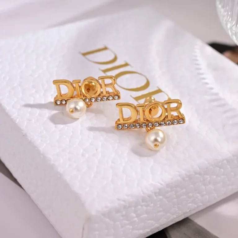 Dior Women Dio(r)evolution Earrings Gold-Finish Metal with White Resin Pearls and Silver-Tone Crystals