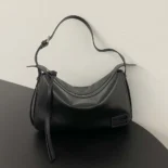 Fendi Unisex Simply Fendi Medium Black Leather Bag