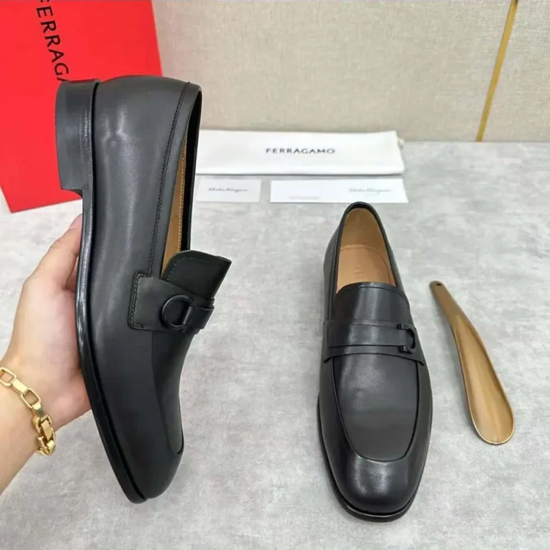 Salvatore Ferragamo Men Moccasin with Gancini Ornament 021688