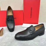 Salvatore Ferragamo Men Moccasin with Gancini Ornament 021688