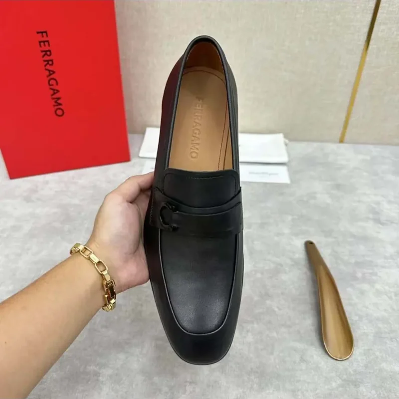 Salvatore Ferragamo Men Moccasin with Gancini Ornament 021688