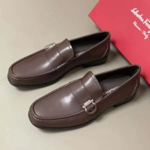 Salvatore Ferragamo Men Moccasin with Gancini Ornament 027963