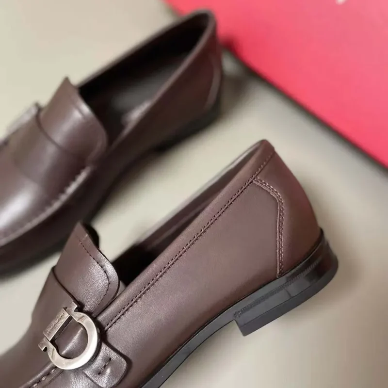 Salvatore Ferragamo Men Moccasin with Gancini Ornament 027963