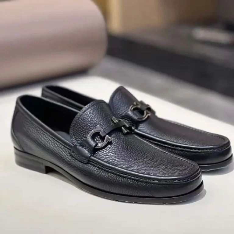 Salvatore Ferragamo Men Moccasin with Gancini Ornament (9)