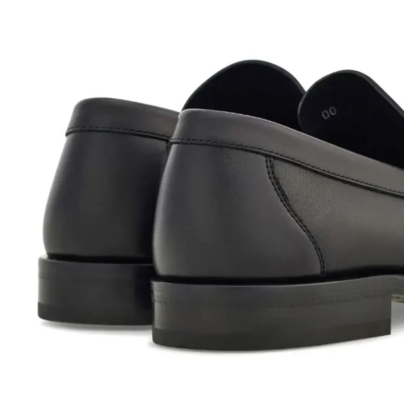 Salvatore Ferragamo Men Penny loafer with Gancini Ornament 029584