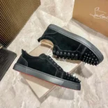 Christian Louboutin Unisex Louis Junior Spikes Sneakers Veau Velours-Black