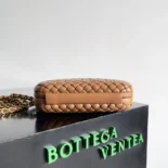 Bottega Veneta Women Knot Minaudière Clutch in Calfskin Leather-Brown