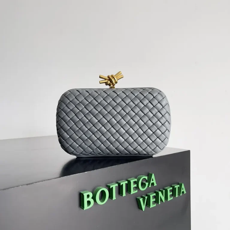 Bottega Veneta Women Knot Minaudière Clutch in Calfskin Leather-Grey