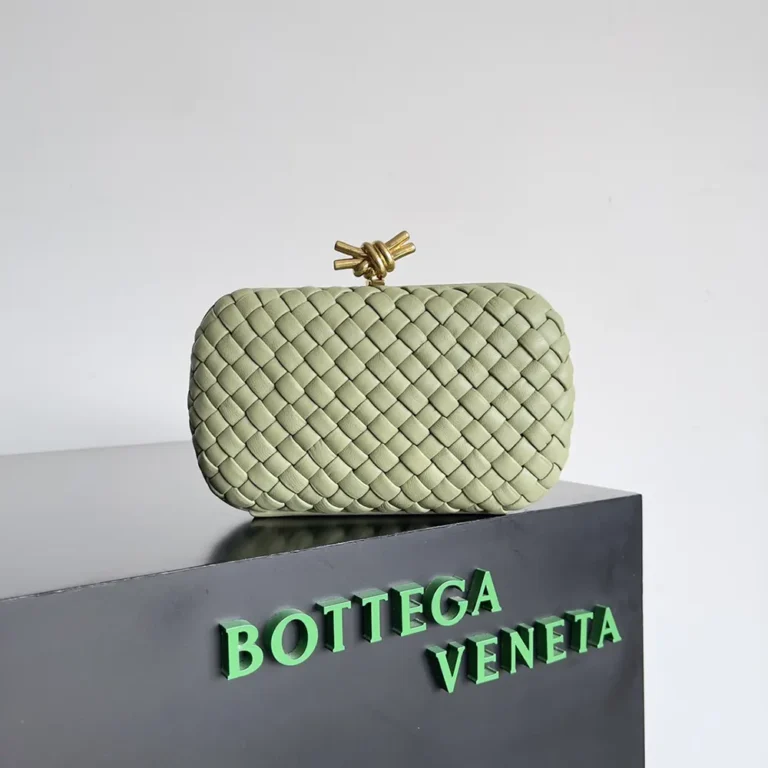 Bottega Veneta Women Knot Minaudière Clutch in Calfskin Leather-Lime