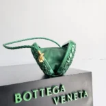 Bottega Veneta Women Knot Minaudiere On Strap-Green