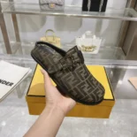 Fendi Unisex Feel Brown Fabric Sabots 8R8448AJZXF0R7V