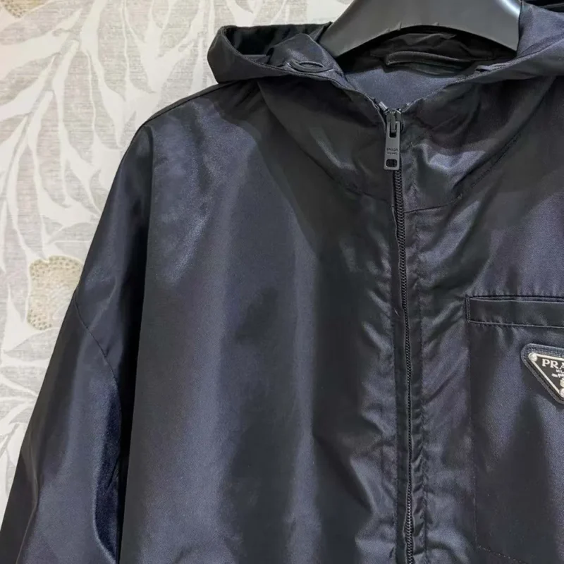 Prada Women Re-Nylon Cropped Jacket-Black 29X900